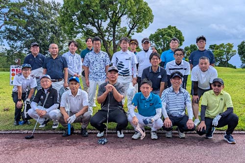 ゴルフ交流会集合写真